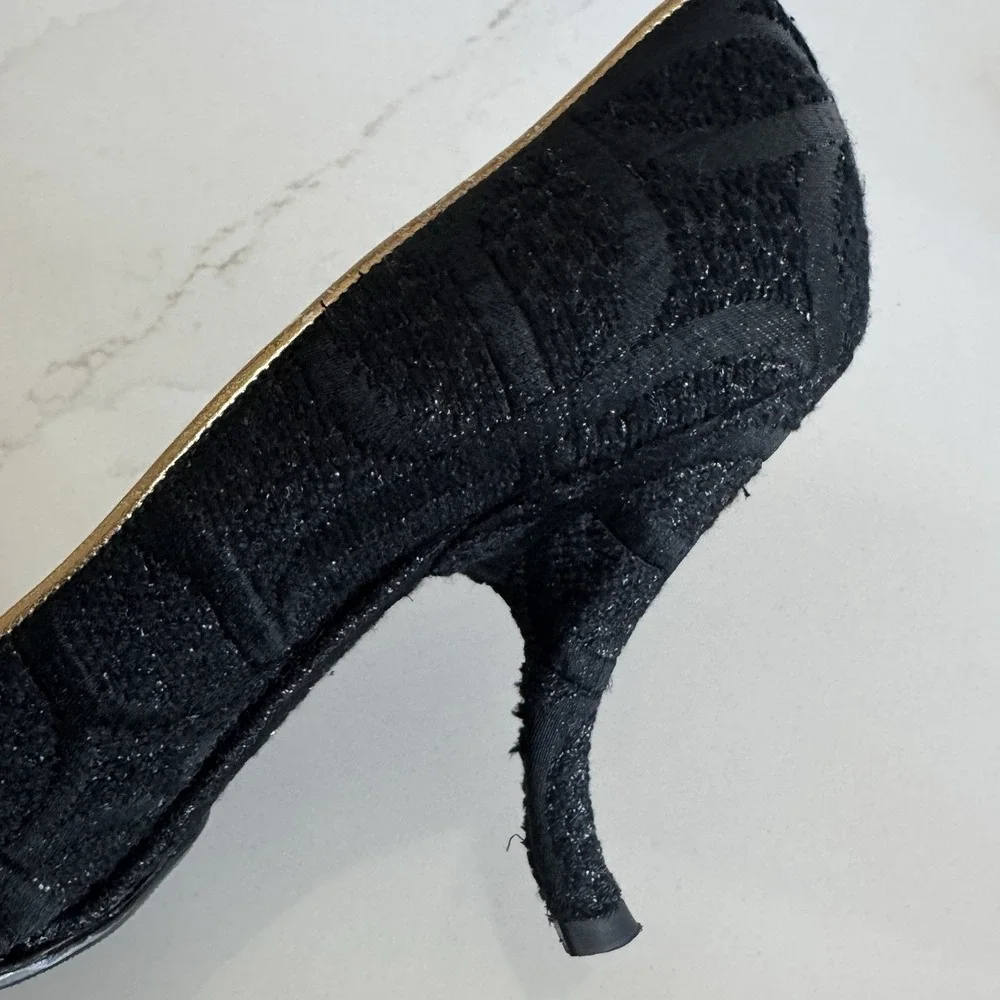 Dolce & Gabbana Baroque Black Pumps Gold‎ DG Logo Brooch Womens 39 Y2K Vintage